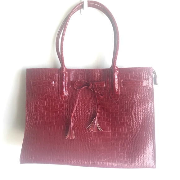 Croc Wine Embossed Extra Large Tote Bow Accent